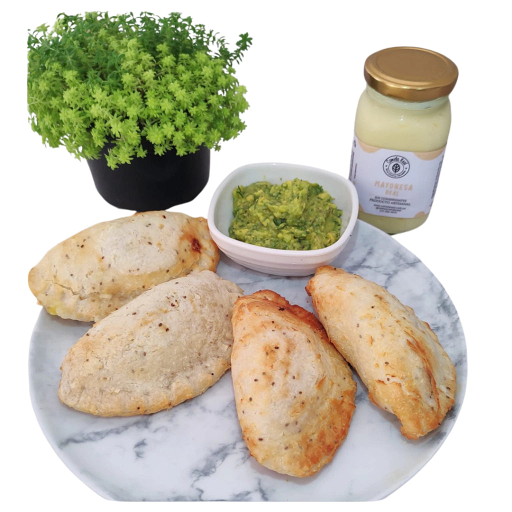 Empanadas de Yuca (Pollo Queso) Vive Raíces - Comida Real x6unid